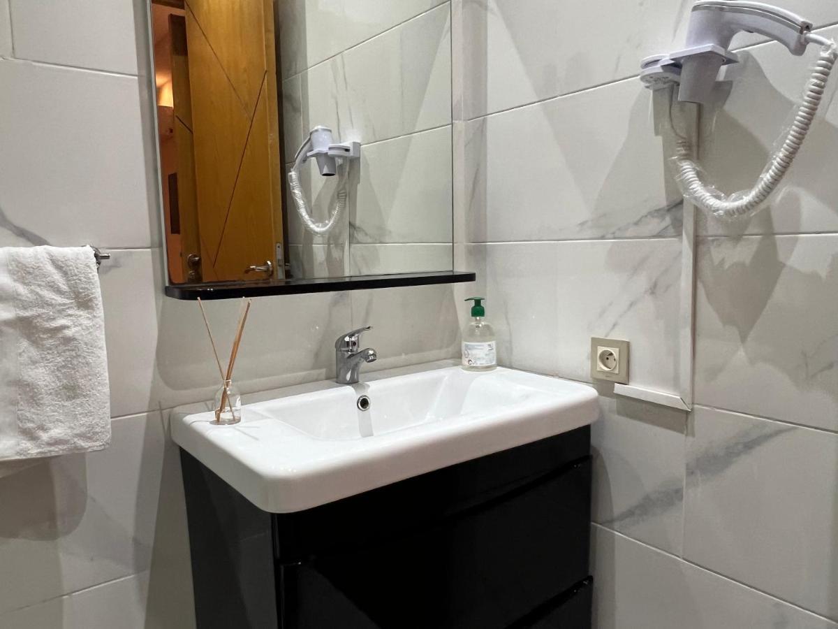 Bel appart+2 ROOM+WIFI+GARE CASA VOYAGEUR+TRAM Casablanca Extérieur photo