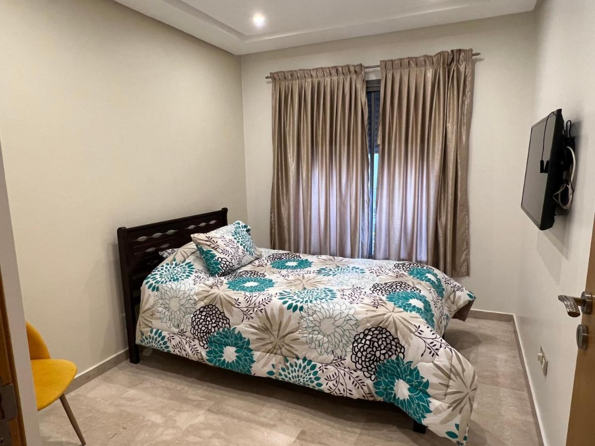 Bel appart+2 ROOM+WIFI+GARE CASA VOYAGEUR+TRAM Casablanca Extérieur photo
