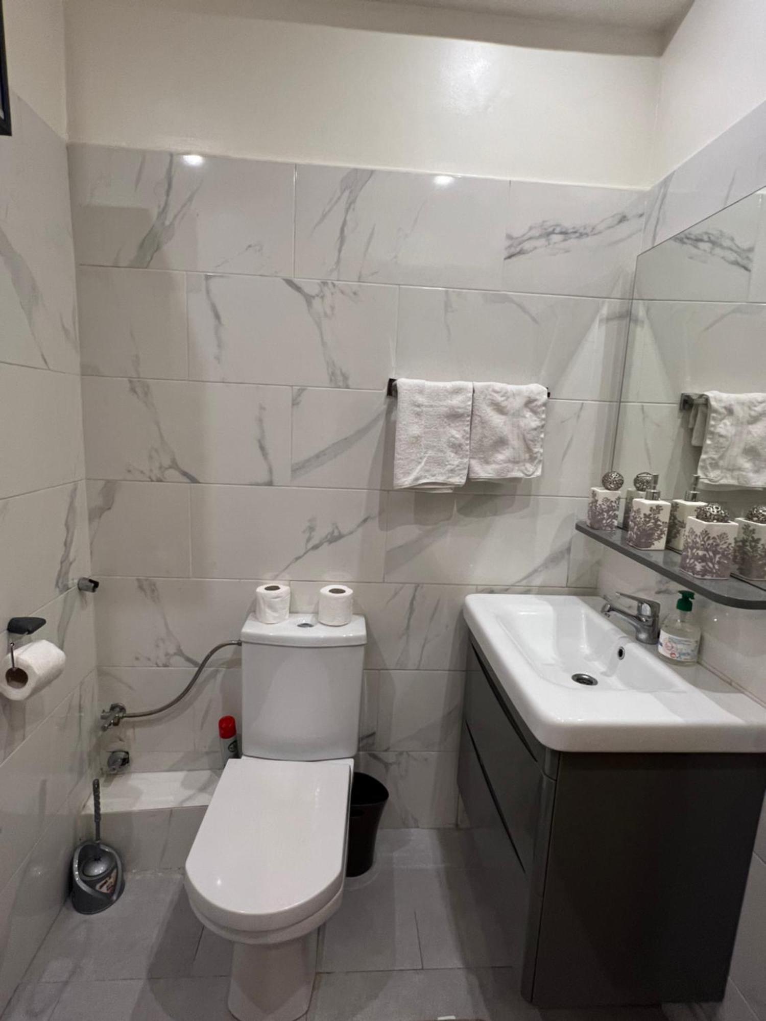 Bel appart+2 ROOM+WIFI+GARE CASA VOYAGEUR+TRAM Casablanca Extérieur photo